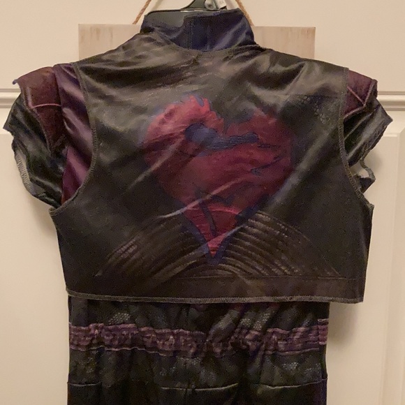 Descendants 3 MAL Halloween costume 2 pieces small (4-6x) - Picture 9 of 10